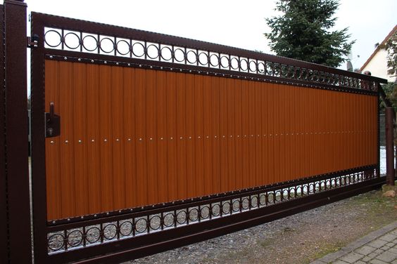 Wood & Steel railing thumbnail 3